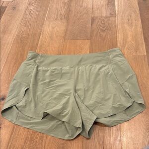 Athleta Run With It Shorts - 4.5” - 2X